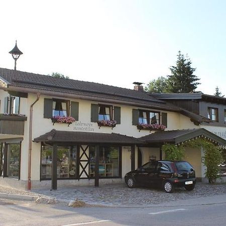 Gaestehaus Sattlerhof Bernau am Chiemsee Exterior foto